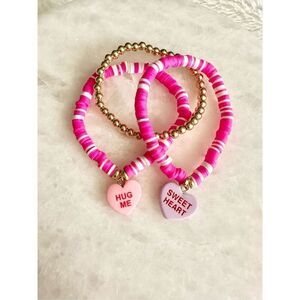 Pink conversation hearts Valentine’s Day bracelets ￼
